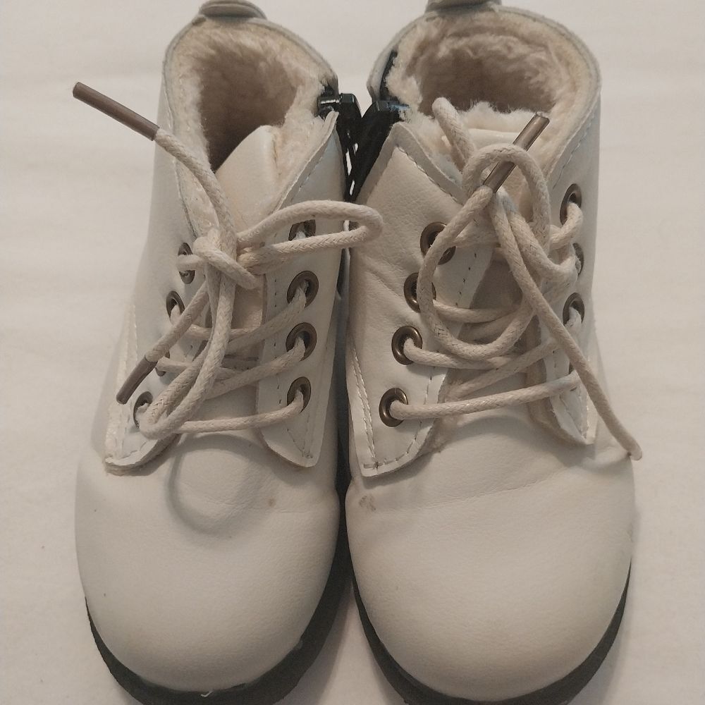 GIRLS LACE up faux furlined side zip boots size 23